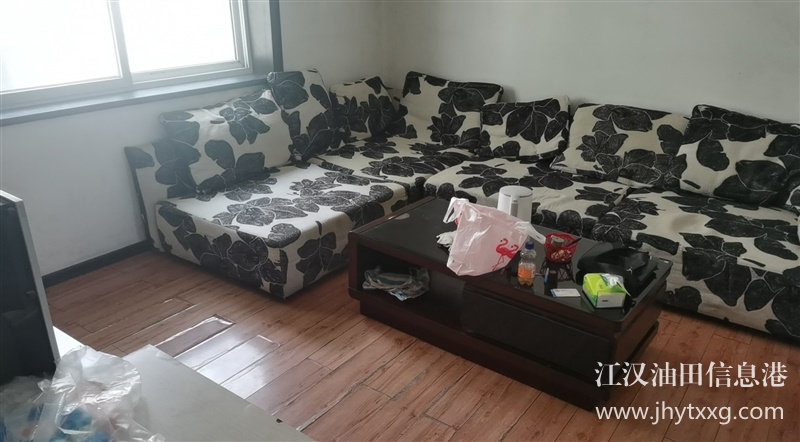 江鉆小區(qū)房屋出租