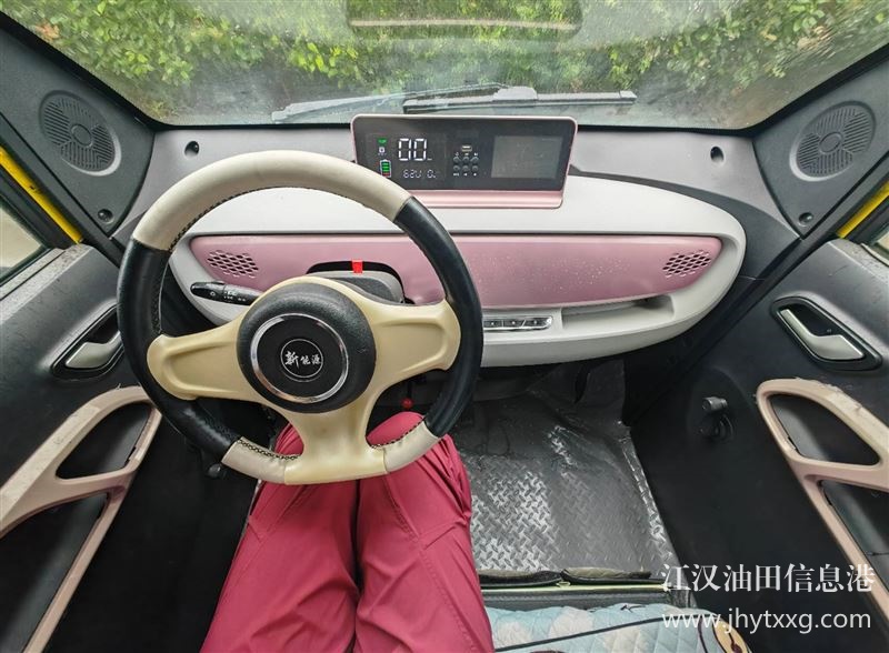 出售四輪電動(dòng)車(chē)